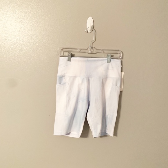 BuffBunny Limitless Biker Short - Picture 2 of 10